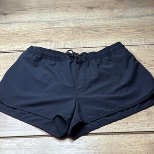 Roark Women's Overseas Athletic Black Shorts Size Medium